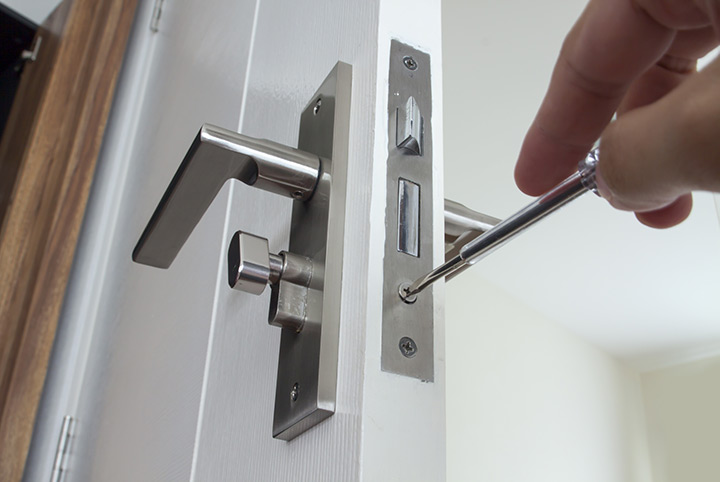 Our local locksmiths are able to repair and install door locks for properties in Pudsey and the local area.
